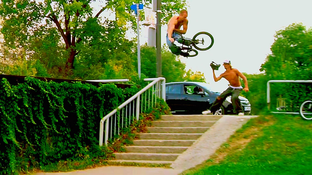 Yevhen Bahnenko hat für "Lights & Sounds" the Straßen von Slowenien und Barcelona durchmassiert. Hier ist das sehenswerte Ergebnis.