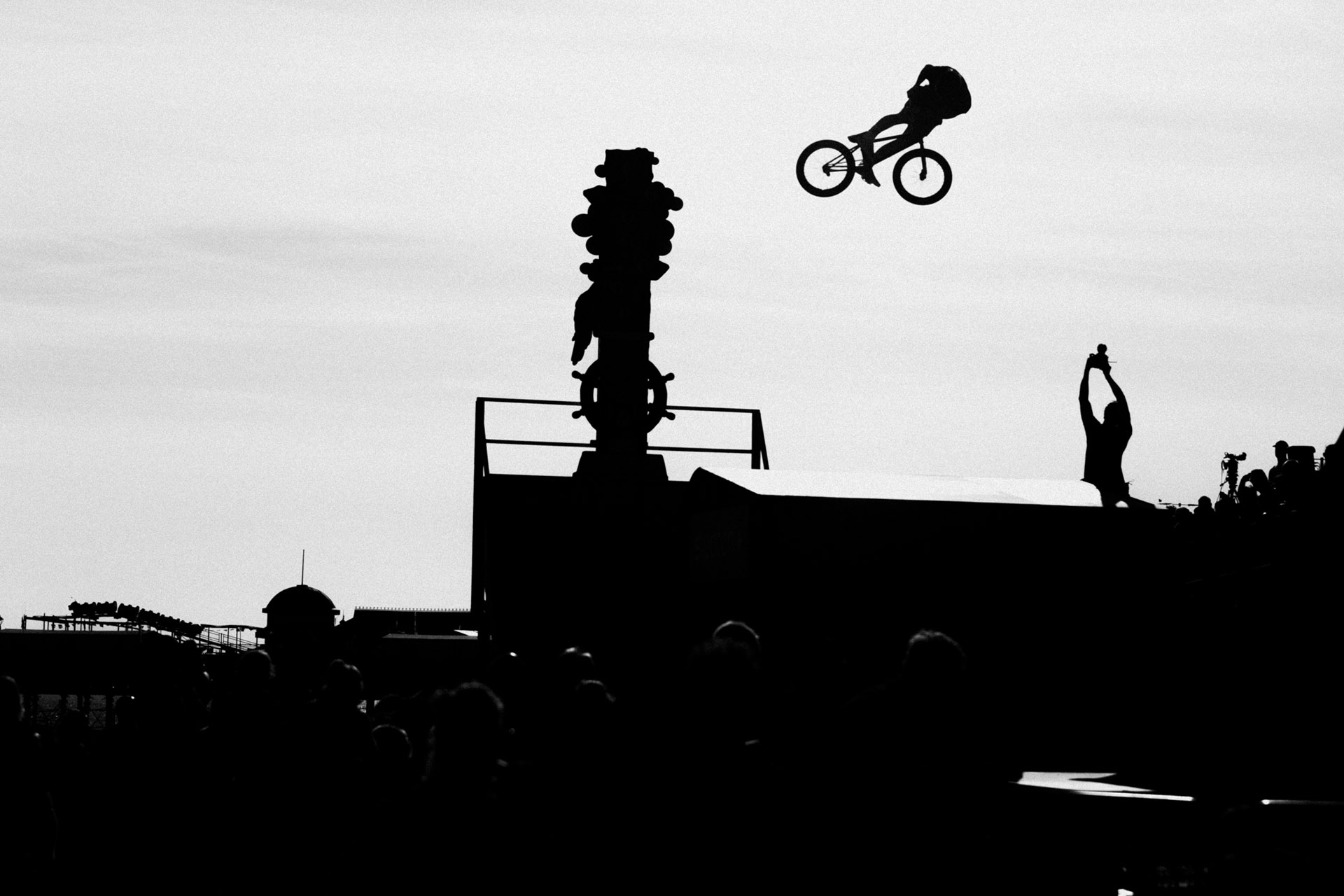 Jason Watts, 360 One Footed Table to Lookback