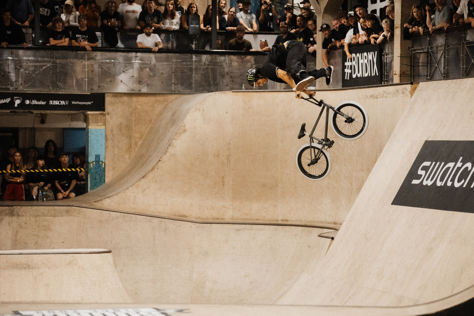 Kevin Peraza haute beim Best-Trick-Contest diesen amtlichen 360 Double Downwhip Transfer von der Spine in die Wedge auf eins raus!