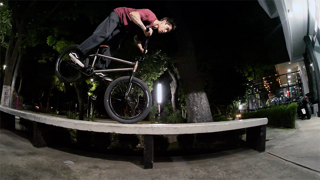 Josue Castillo und seine Kumpels von der Luka Bikes Crew haben neulich vier Tage in der riesigen Metropole Mexiko-Stadt verbracht.