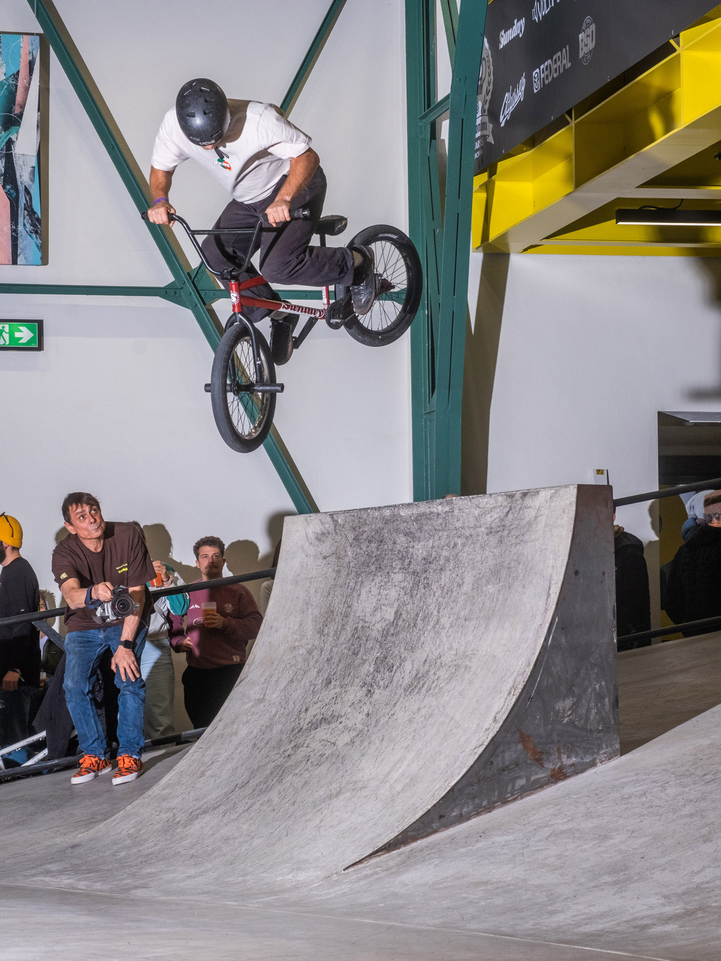 Johannes Winkelmann eröffnete die Best-Trick-Session an der extrasteilen Schweinequarter mit einem 360 to Fakie; Foto: Timm Dauth
