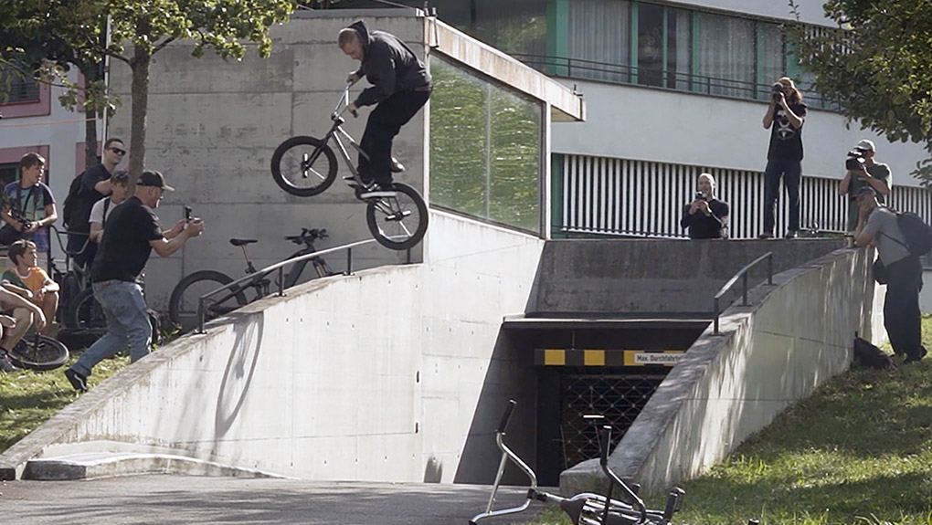 Als Nachschlag zu unserem Video vom Nuts & Bolts Streetjam 2025 haben wir hier den offiziellen Highlightsedit und eine Fotogalerie.