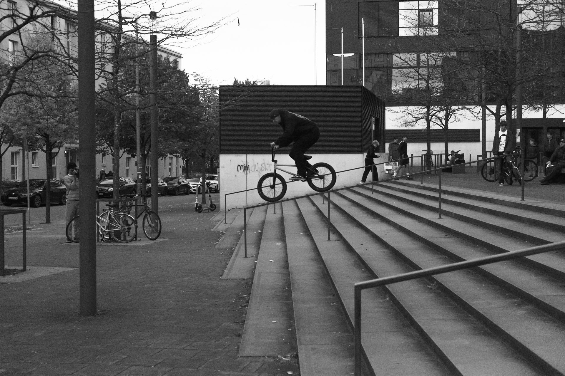 Florian Öhrl mit einem der Moves des Tages: Pegs Tires Bar