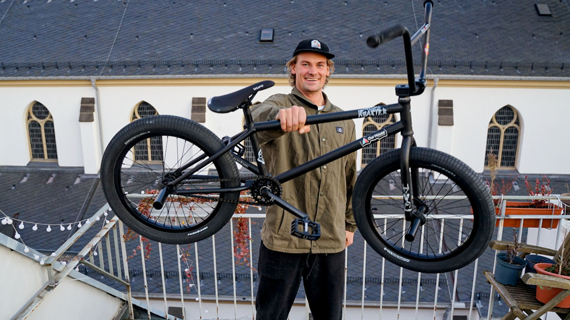Paul Thölens Signaturerahmen und -sattel von Volume Bikes sind endlich erhältlich. Wenn das mal keine Steilvorlage für einen Bikecheck ist!