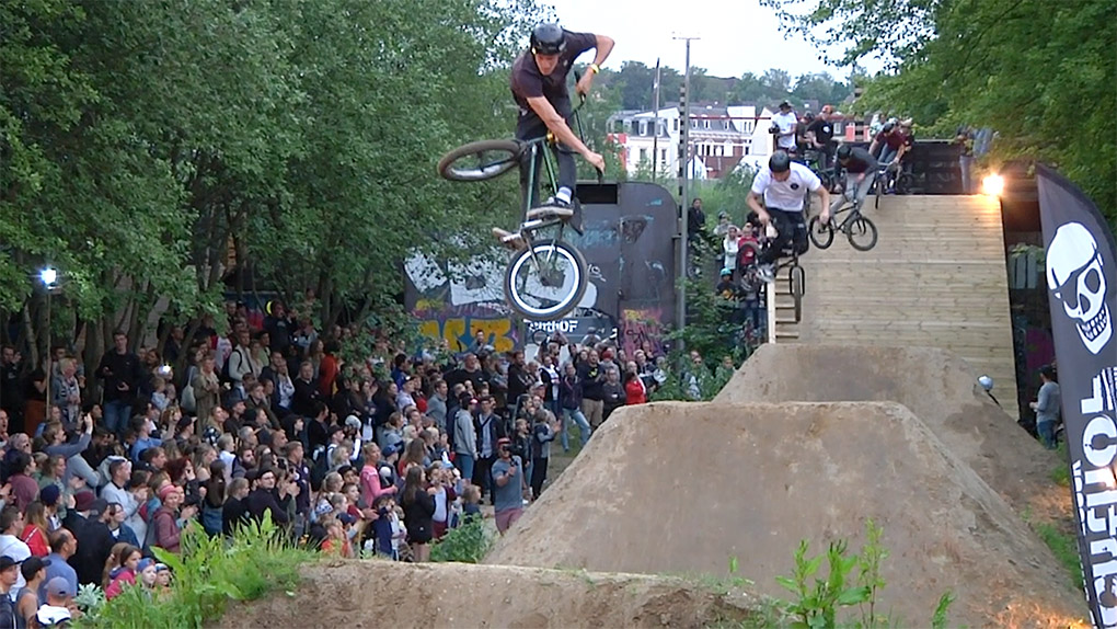Zum 25-jährigen Geburtstag der Flensburger Sportpiraten blicken wir auf die Höhepunkte des Butcher Jams von 2012 bis 2025 zurück.