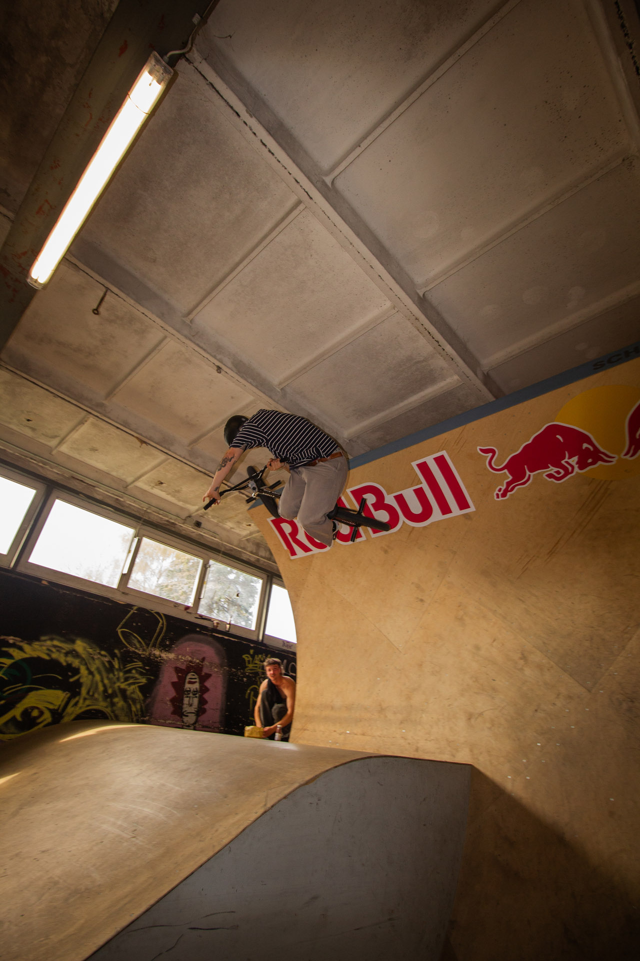 Formschöner Table-Transfer aus der RB-Welle in die Bank von Sebastian Dreher in Halle 3