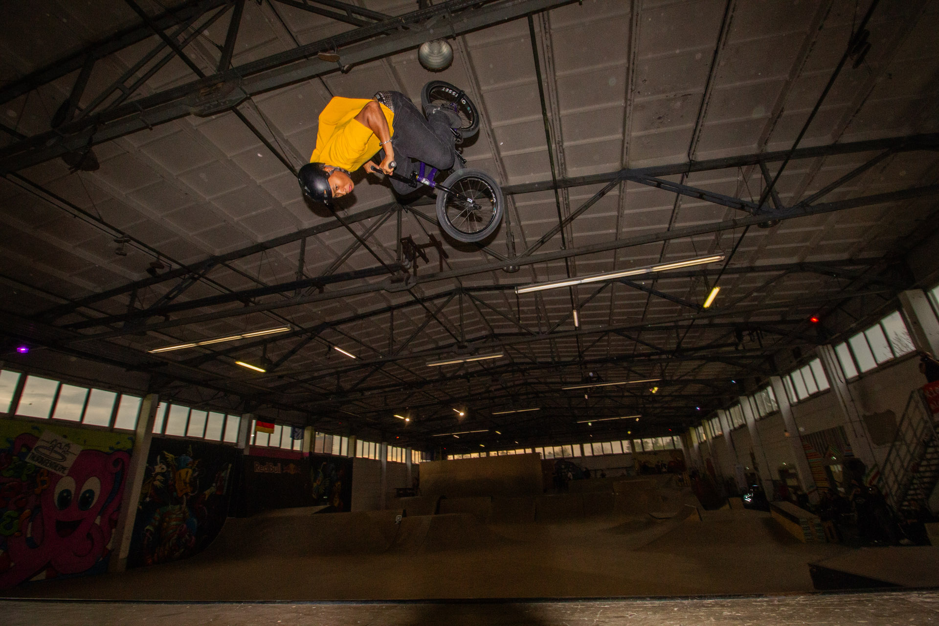 Massiver Flair von Sikharin Supoanmart in der Halle 1 des Thuringia Funparks