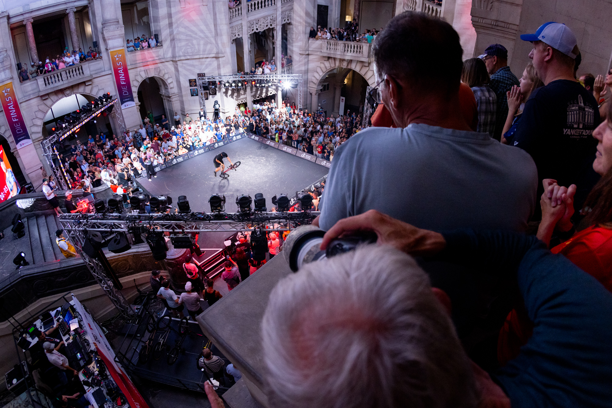 Einlassstopp! Auch während des Finales war das Neue Rathaus in Hannover wieder bis auf den letzten Platz besetzt. Props gehen raus an das Publikum, das für eine unglaublich gute Atmosphäre sorgte