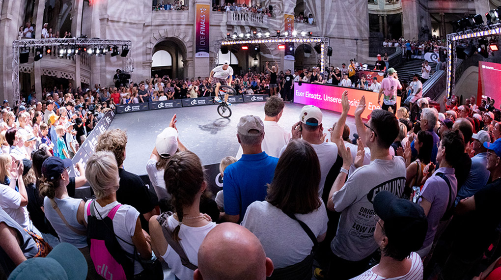 Showdown in Hannover: Hier entlang für eine riesige Fotogalerie und die Ergebnisse von der BMX-Flatland-DM im Rahmen von Die Finals 2026.
