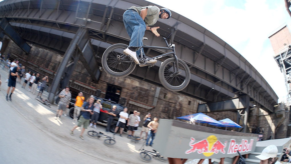 Die Red Bull Trickschmiede 2026 wird als einer der besten BMX-Streetcontests aller Zeiten hierzulande in die Geschichtsbücher eingehen!