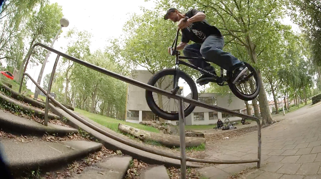 Grant Castelluzzo präsentiert "Lead By Example" mit großartigen Sections von Dan Kruk, Felix Prangenberg, Matt Closson und Jordan Godwin.