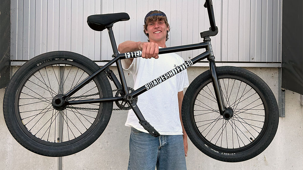 Paul Kamps ist ab sofort über SIBMX für Fiend unterwegs. In diesem Bikecheck nehmen wir seinen neuen Rider einmal genauer unter die Lupe.