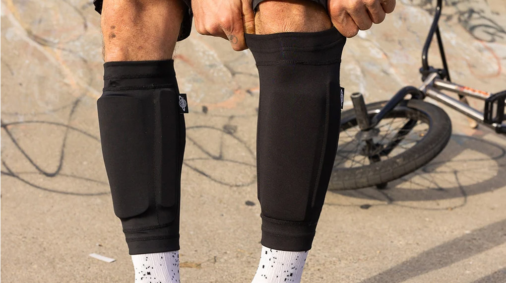 Keine Chance den shinners! Über SIBMX sind jetzt die brandneuen Space Brace Shinguards in Deutschland eingetroffen. Mehr dazu hier.