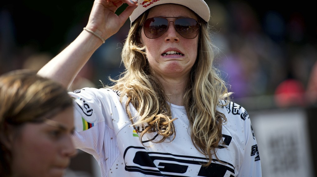 0,724 Sekunden Rückstand auf Rang 1: Die Zweitplatzierte Rachel Atherton; Foto: Red Bull