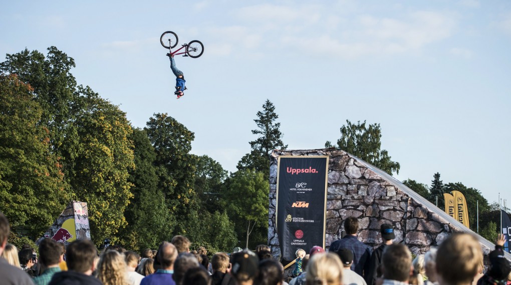 Antoni Villoni flog kopfüber direkt auf den dritten Platz; Foto: Red Bull