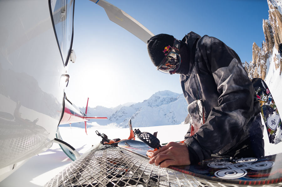 Travis-rice-The-Fourth-Phase-brain-Farm-Art-Of-Flight-heli