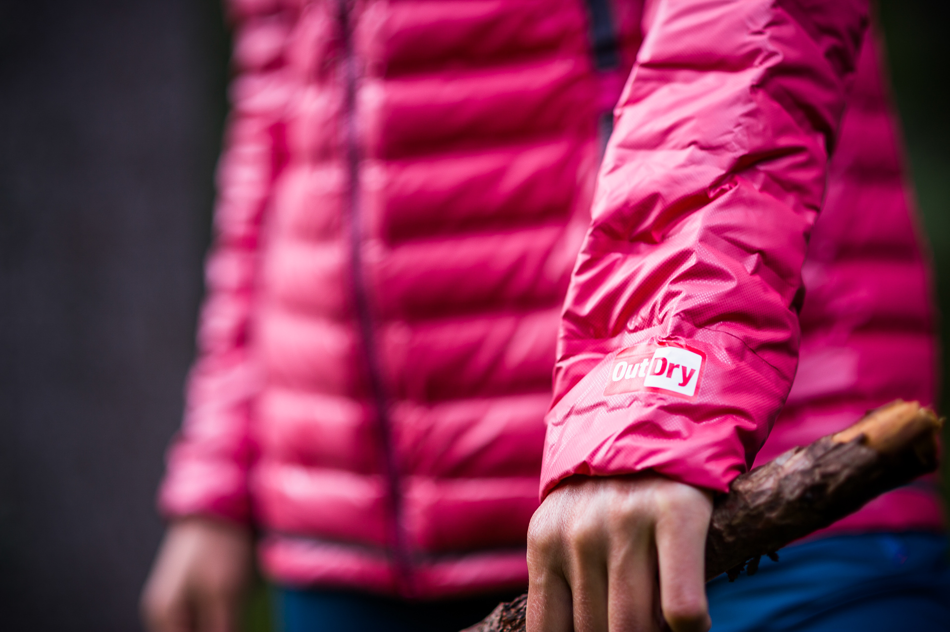 columbia-outdry-extreme-gold-jacket-review-2016-2017-best-outdoor-insulated-jackets-6