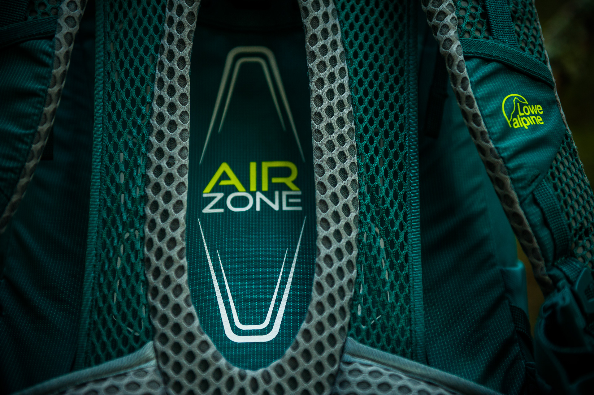 lowe-alpine-airzone-pro-45-55-backpack-review-best-hiking-climbing-and-bikepacking-rucksacks-winter-2016-2017_-4