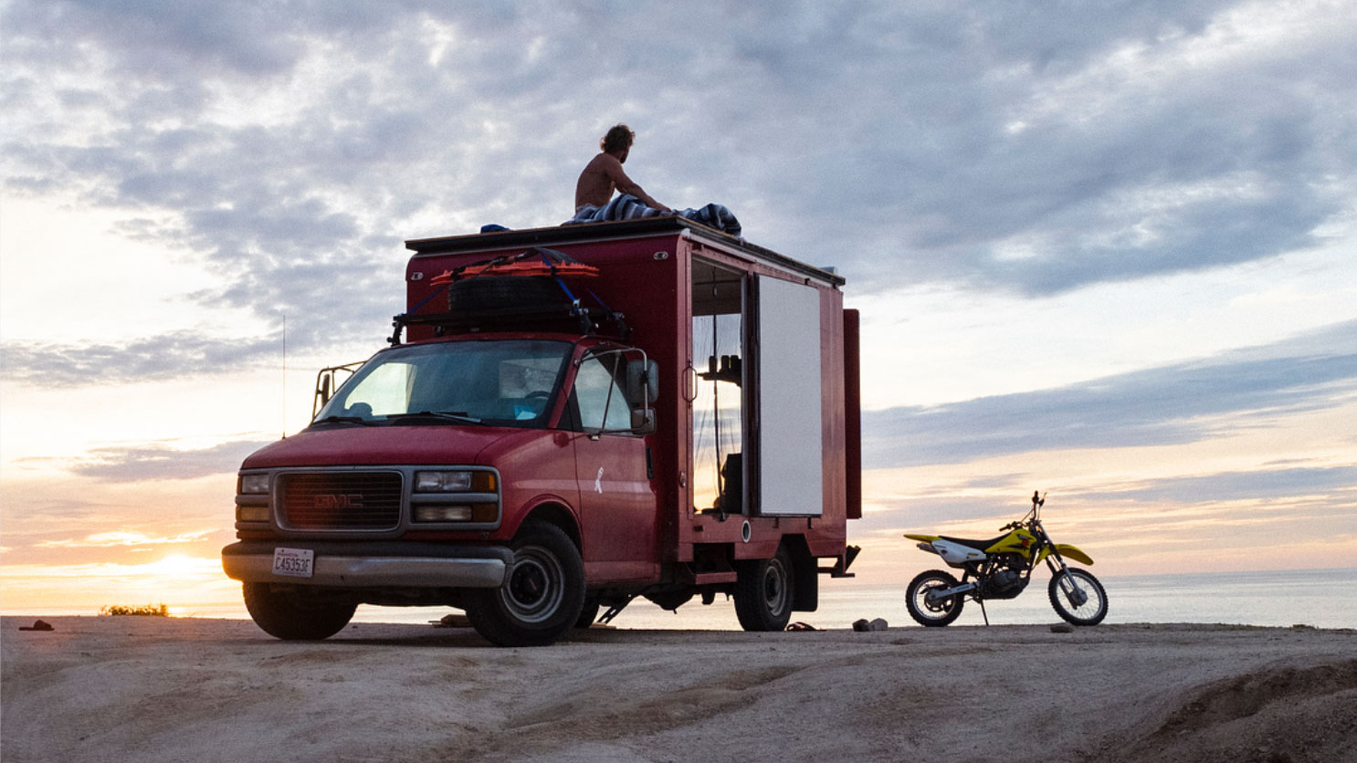 vanlife-austin-smith-surfer-snowboarder-baja Vanlife
