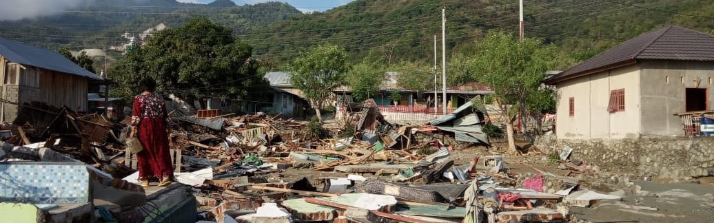 indonesien-erdbeben-tsunami-naturkatastrophe-zerstoerung-nothilfe-hilfsorganisation