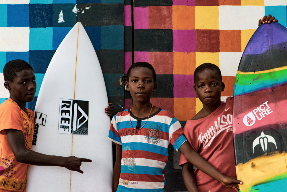 liberia-surfer-kindersoldaten-afrika3