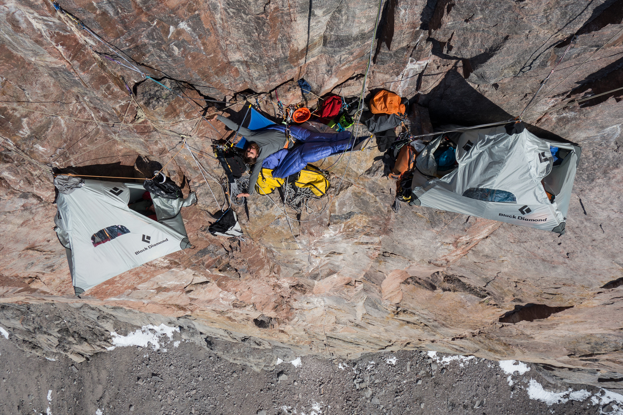 mountainsonstage_coconutconnection4