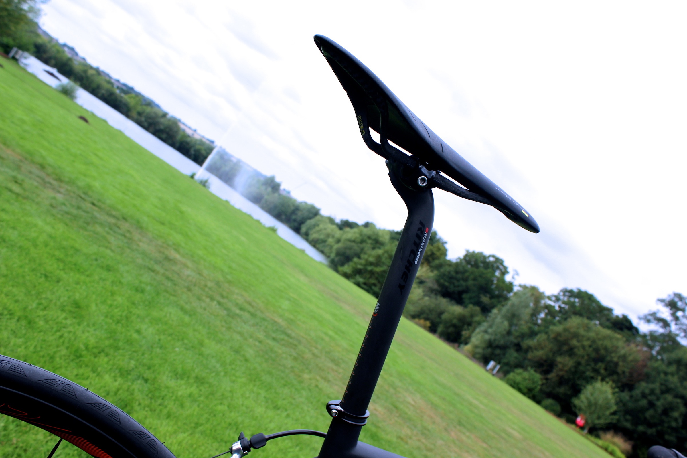 Scott Addict SL, Fizik Arione 00 saddle, pic: Timothy John, ©Factory Media