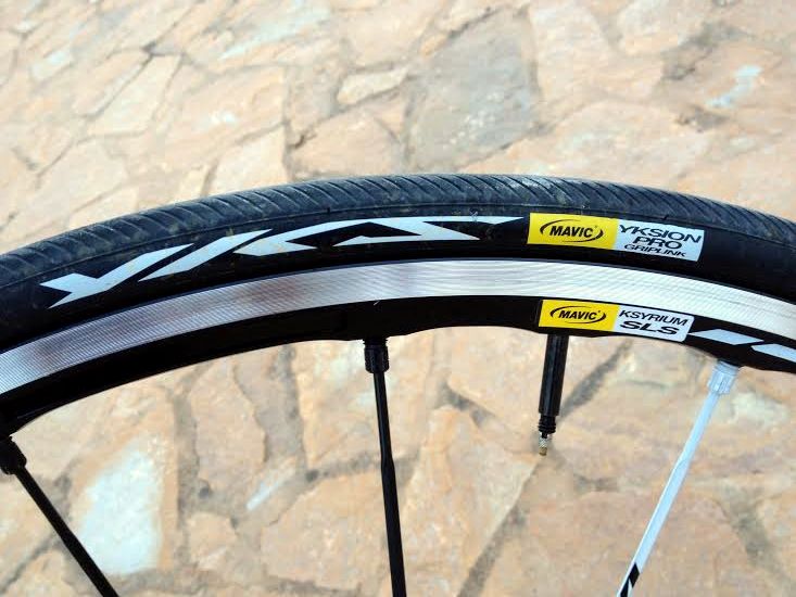 Canyon Ultimate CF SL 9.0 SL (Pic: George Scott/Factory Media)