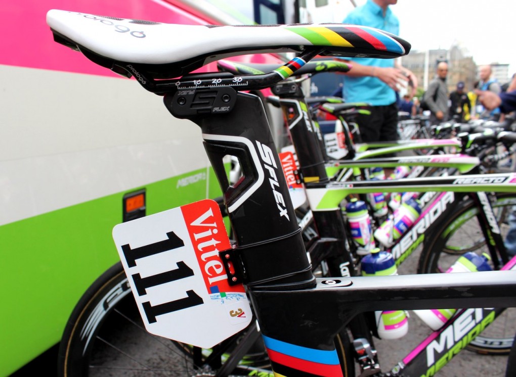 Rui Costa sitzt auf einen weltmeisterlichen Prologo CPC. Die Flex-Eigenschaften zahlreicher Komponenten sind bemerkenswert.