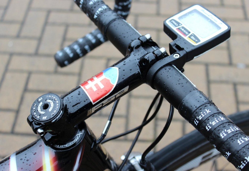 Peter Sagan ist, seitdem er 2011 auf der Bildfläche erschien, immer wieder für eine Sensation gut. Hier sieht man seinen SRM-Radcomputer, der Sagan stets über seine Leistung informiert.