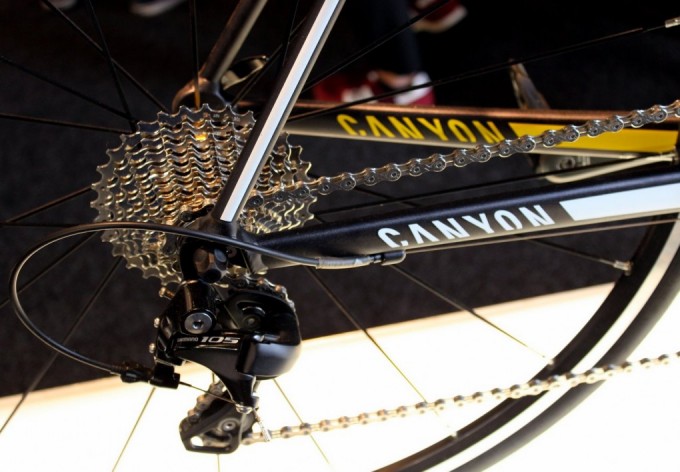 Das Endurace AL 6.0 ist mit Shimano 105 Komponenten ausgestattet.