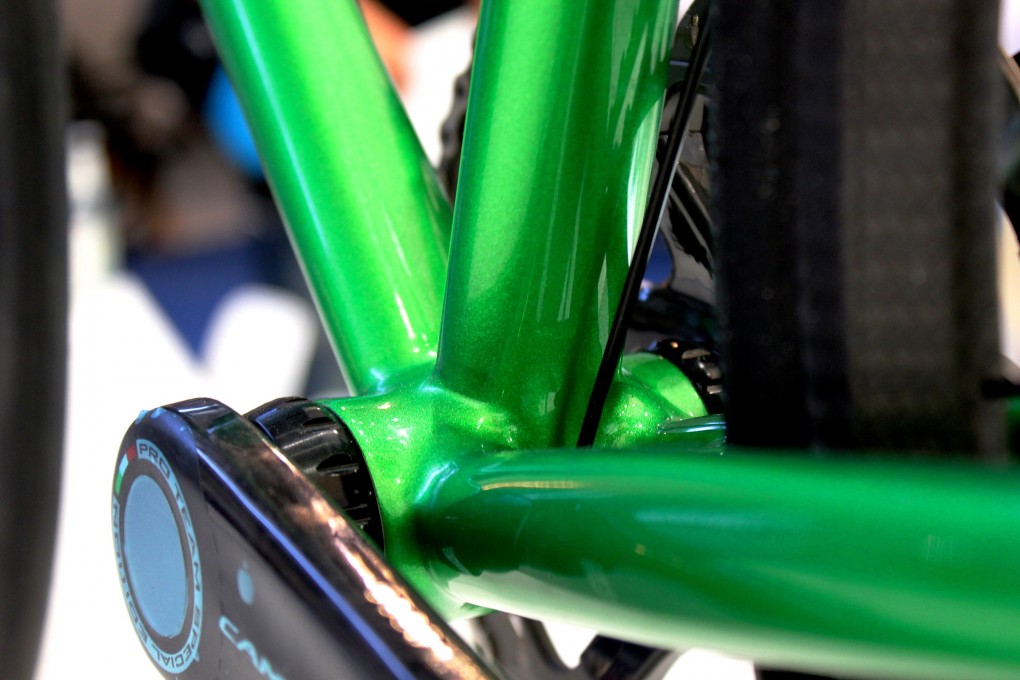 Caterham verbaute am Fairspear ein externes Tretlager, was im Moment bei einigen kleineren Metall-Rahmenherstellern im Trend liegt.