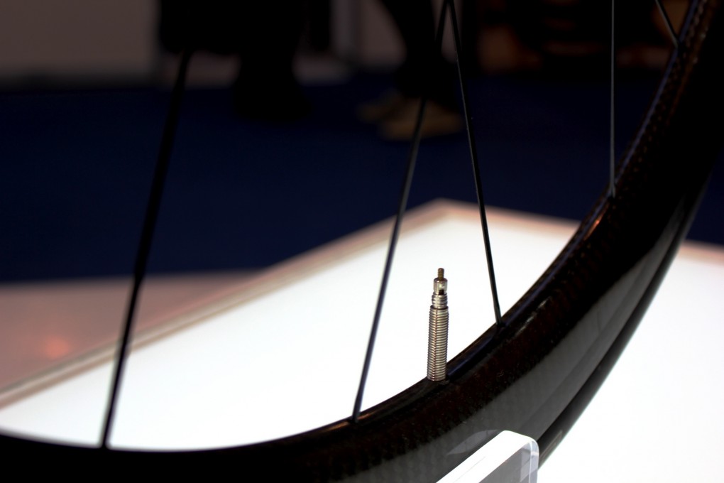 Caterham arbeitete eng mit Tune zusammen um ein passendes Felgenprofil für das Duo Cali zu erhalten.