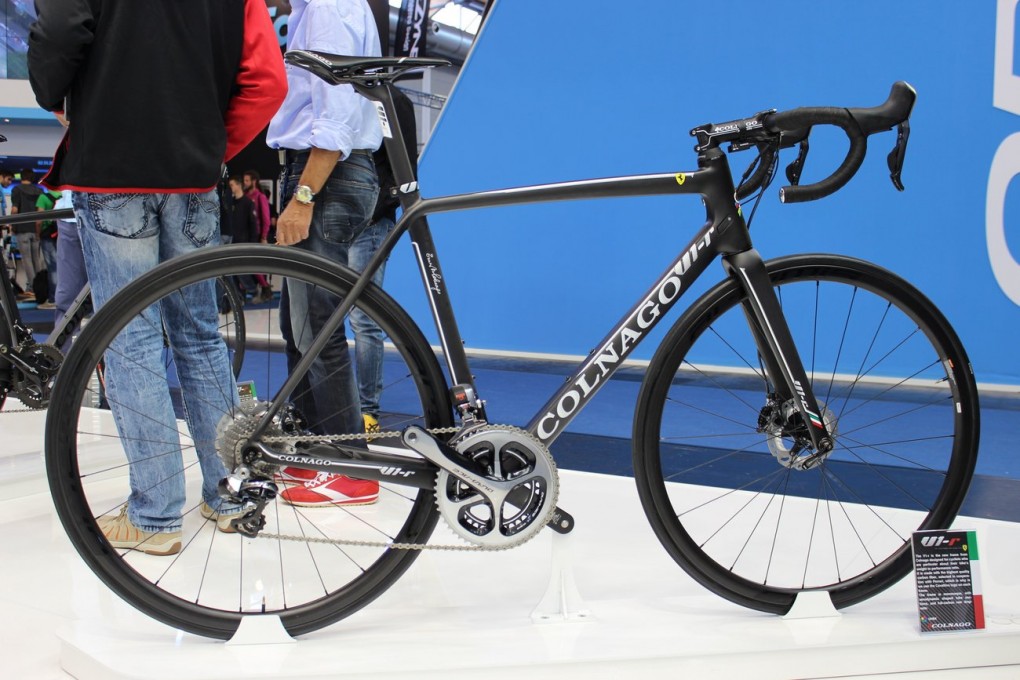 Colnago V1-R mit Scheibenbremse.