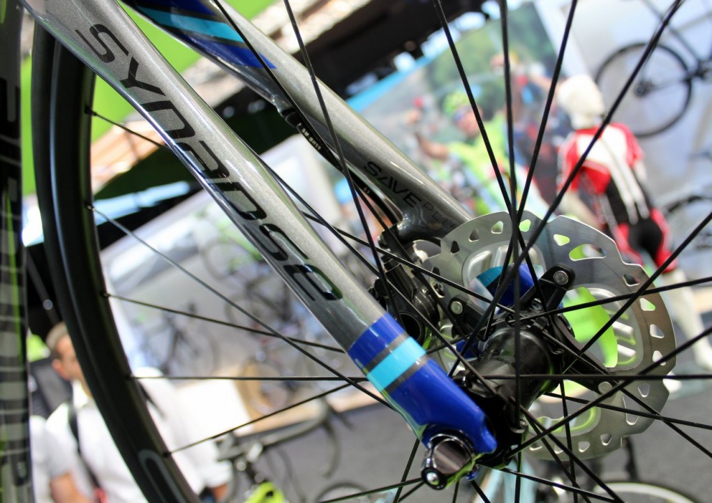 Cannondale Synapse Hi-Mod mit Scheibenbremse.