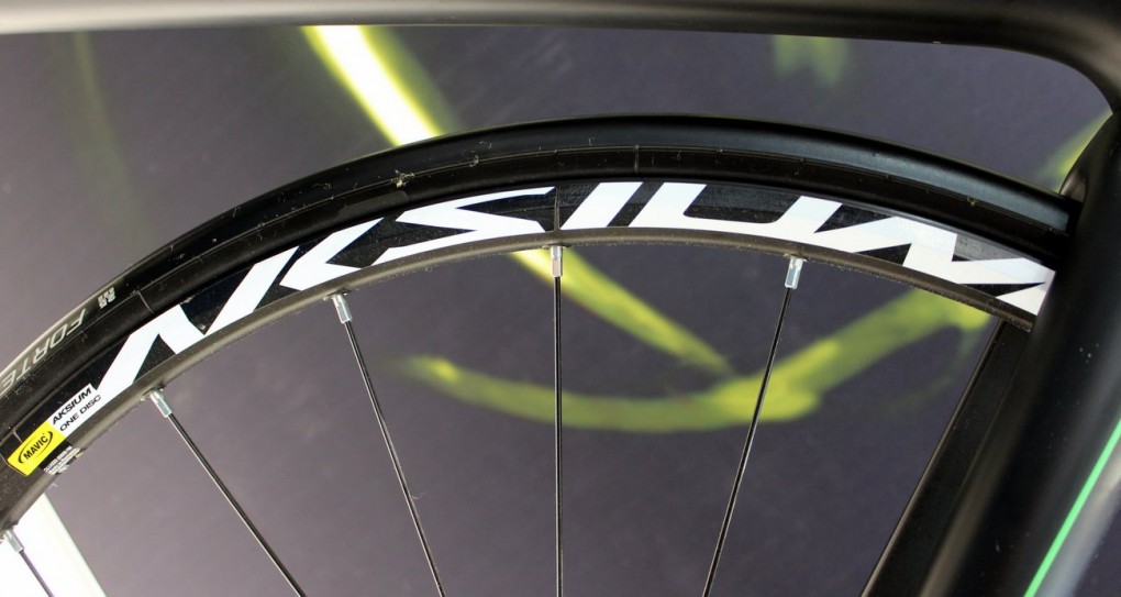 Mavic Aksium One Disc für Bikes mit Scheibenbremse wie dem Koga Solacio.