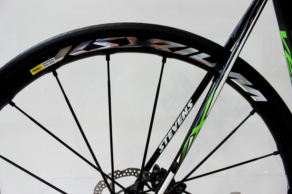 Die Mavic Ksyrium Pro Disc auf einem Stevens Ventoux.