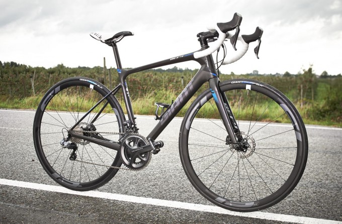 giant-defy-advanced-2015-komplett