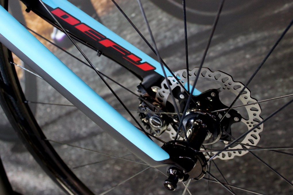 Giant entschied sich für Schnellspanner vorne und hinten.