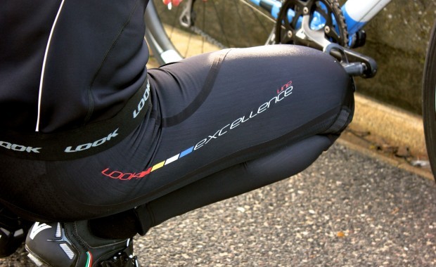 Bei Look's Excellence Trägerhose wurde an den Knien Windtex-Gewebe verwendet.