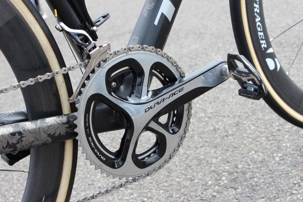 Der SRM PowerControl 7 war zwar an Cancellaras Lenker befestigt, wir finden aber keinen Powermeter am Bike. Das liegt daran, dass Cancellara lieber nach Gefühl anstatt nach Zahlen fährt. 