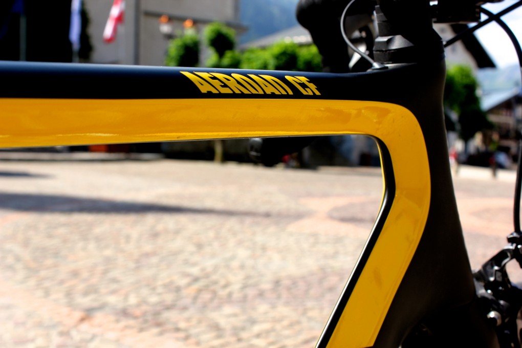 Nicolas Roux ist Markenbotschafter von Mavic. Daher die gelben Decals.