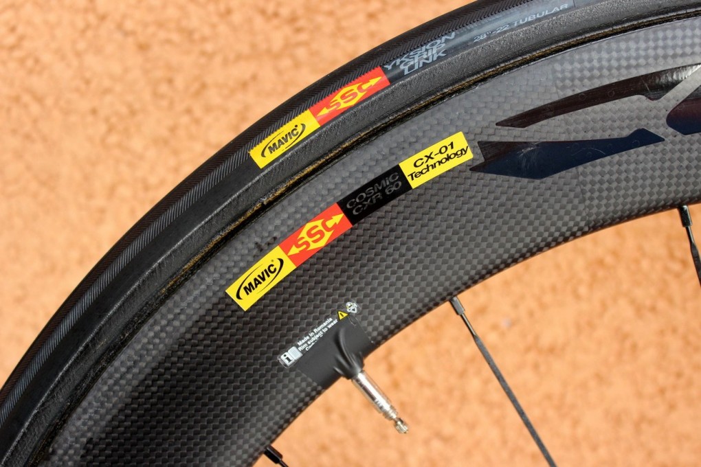 Die Mavic Cosmic CXR-Laufräder am S3.