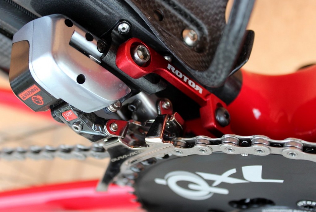 Der Kettenfänger ist auch von Rotor.