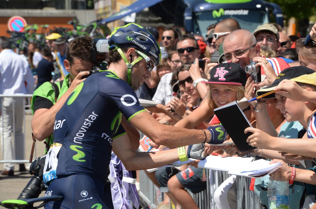 Valverde konnte in dieser Saison viele neue Fans dazugewinnen. Vor allem wegen der Tatsache, dass er sich in die Reihen der Top-Fahrer zurückgekämpft hat, obwohl eigentlich Quintana Movistars Vorzeigefahrer ist. (Foto: Sirotti)