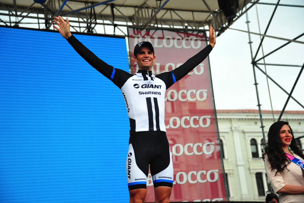 Lucy Garners Teamkollege, Luka Mezgec, der hier gerade den Sieg der 21. Etappe beim diesjährigen Giro d'Italia feiert, ist ein weiteres, unerschöpfliches Sprinter-Talent aus den Reihen des Giant-Shimano-Teams. (Foto: Sirotti)