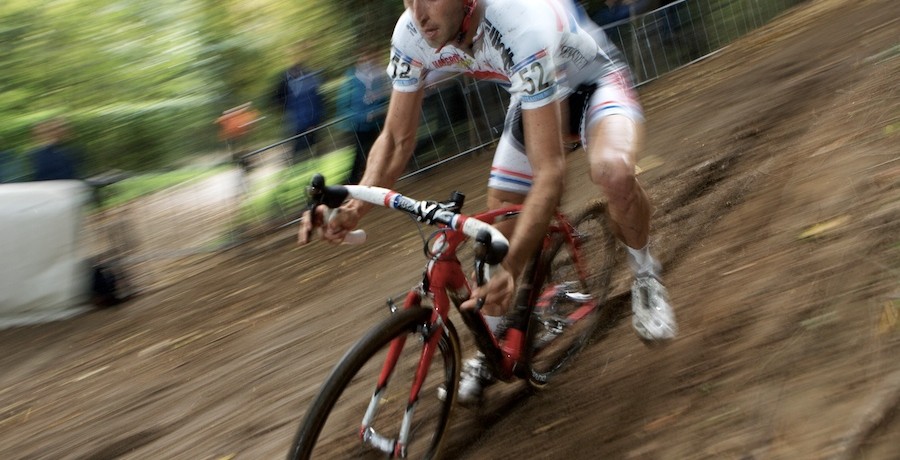 Ian Fields Cyclo-Cross-Training ist darauf ausgelegt, dass zu replizieren, was er in einem Rennen machen würde. (Foto: Balint Hamvas)