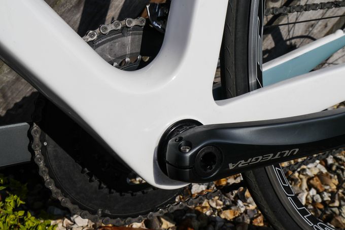 Für einen optimalen Sitz des Umwerfers hat Ritte dem Sitzrohr auf der Antriebsseite ein rundes Profil verpasst. Auf der anderen Seite ist es hingegen flach mit starken Kanten.