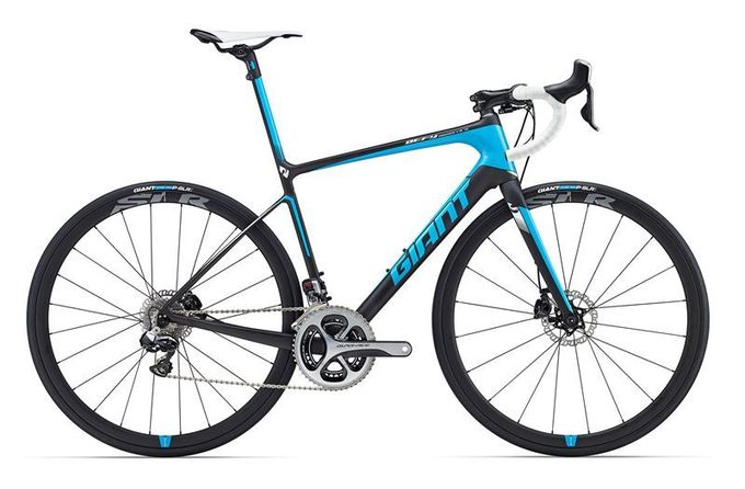 Zum reichhaltigen Angebot an Disc-Modellen des Defy gehört auch das Flagschiff des Bikebauers – das Giant Defy Advanced SL 0.