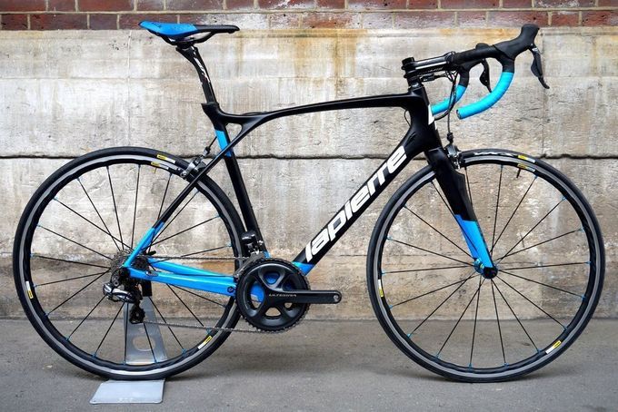 Das Lapierre Xelius SL macht nicht nur optisch einiges her. Trotz des beeindruckenden Komforts, macht dieses Bike auch in Rennen noch eine gute Figur.